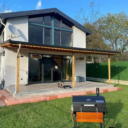 Eviniz Rahatliginda, Essiz Doga Manzarali Dag Evi *