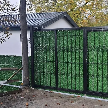 Eviniz Rahatliginda, Essiz Doga Manzarali Dag Evi