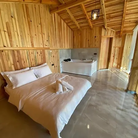 Chalet Eviniz Rahatliginda, Essiz Doga Manzarali Dag Evi *