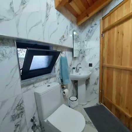 Eviniz Rahatliginda, Essiz Doga Manzarali Dag Evi