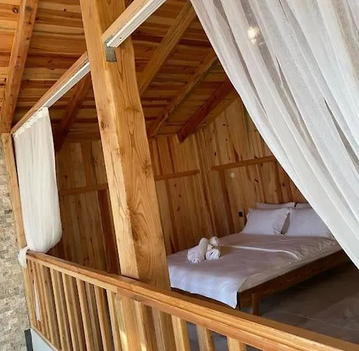 Eviniz Rahatliginda, Essiz Doga Manzarali Dag Evi Golcuk